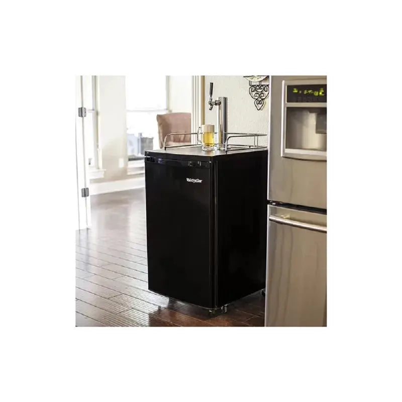 Edgestar 4.9 Cubic Feet Single Tap Freestanding Kegerator with Adjustable Temperature | Fridge.com