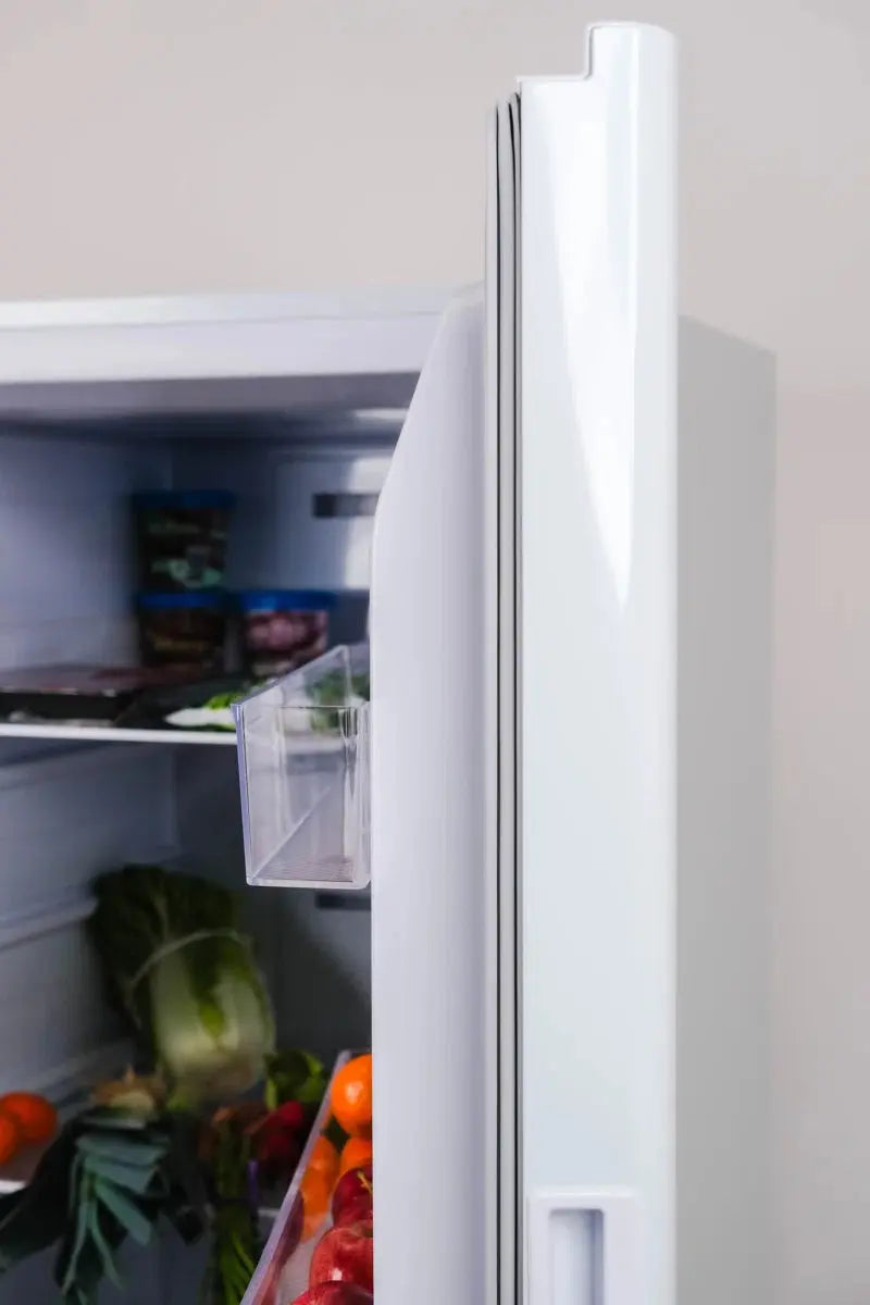 Hamilton Beach 17 Cu Ft Upright Convertible Refrigerator/Freezer | Fridge.com