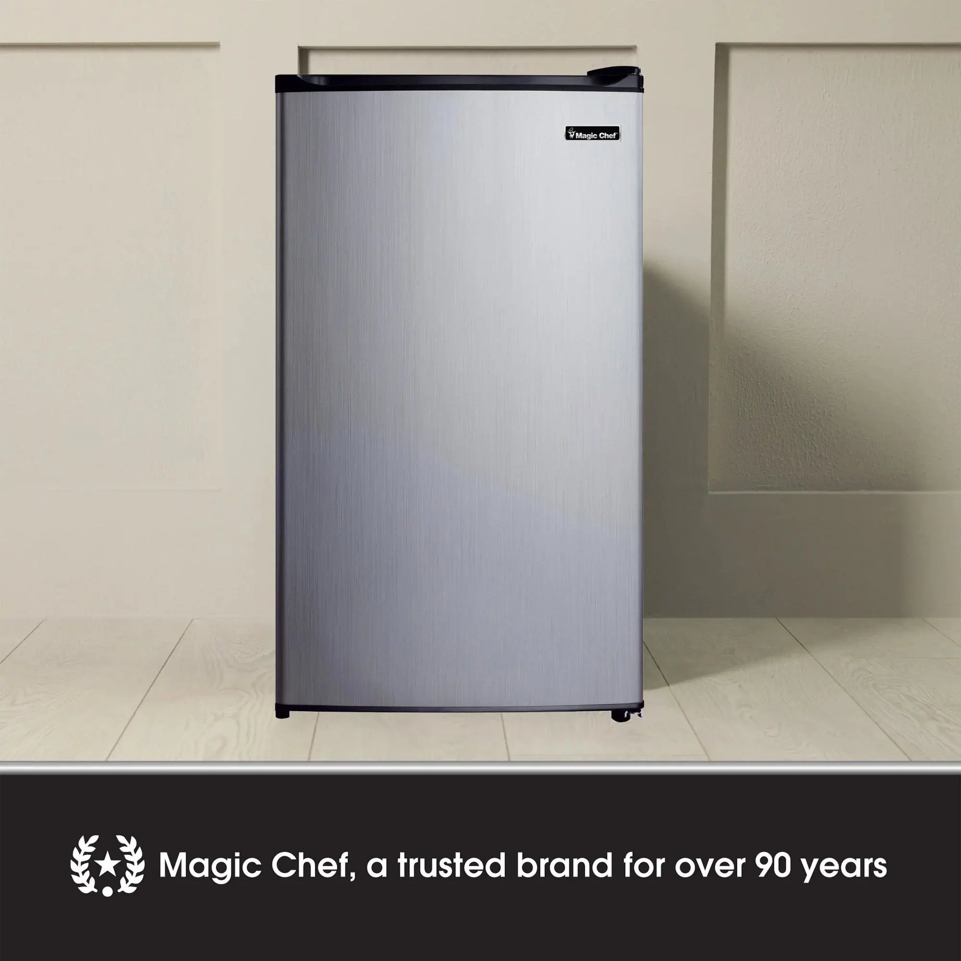 Magic Chef New 18.5 Inch Width 3.5 Cu. Ft. Compact Refrigerator with Single Door | Fridge.com