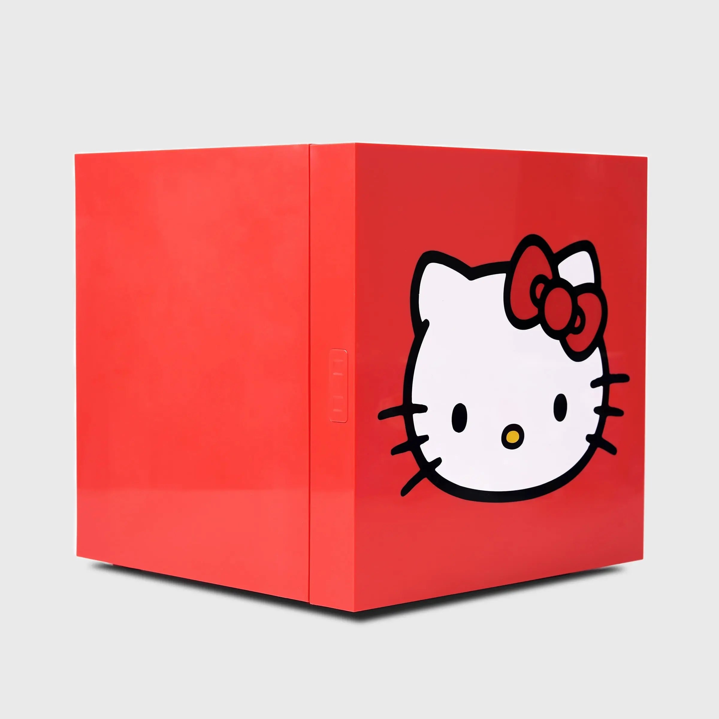 Hello Kitty Personal deals Mini Fridge-NEW