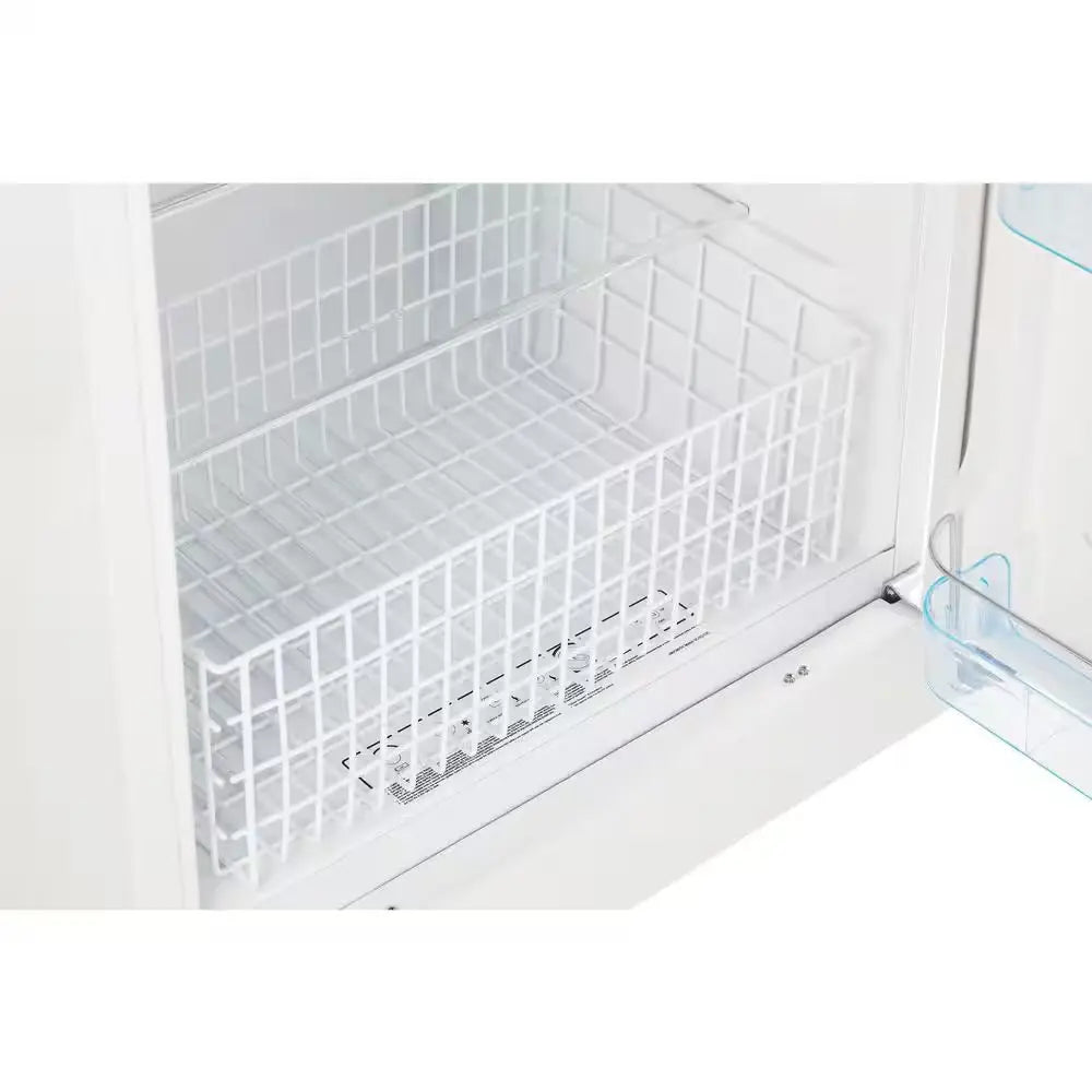 Off-Grid 27.2 In. 14 Cu. Ft. Propane Top Freezer Refrigerator in White | Fridge.com