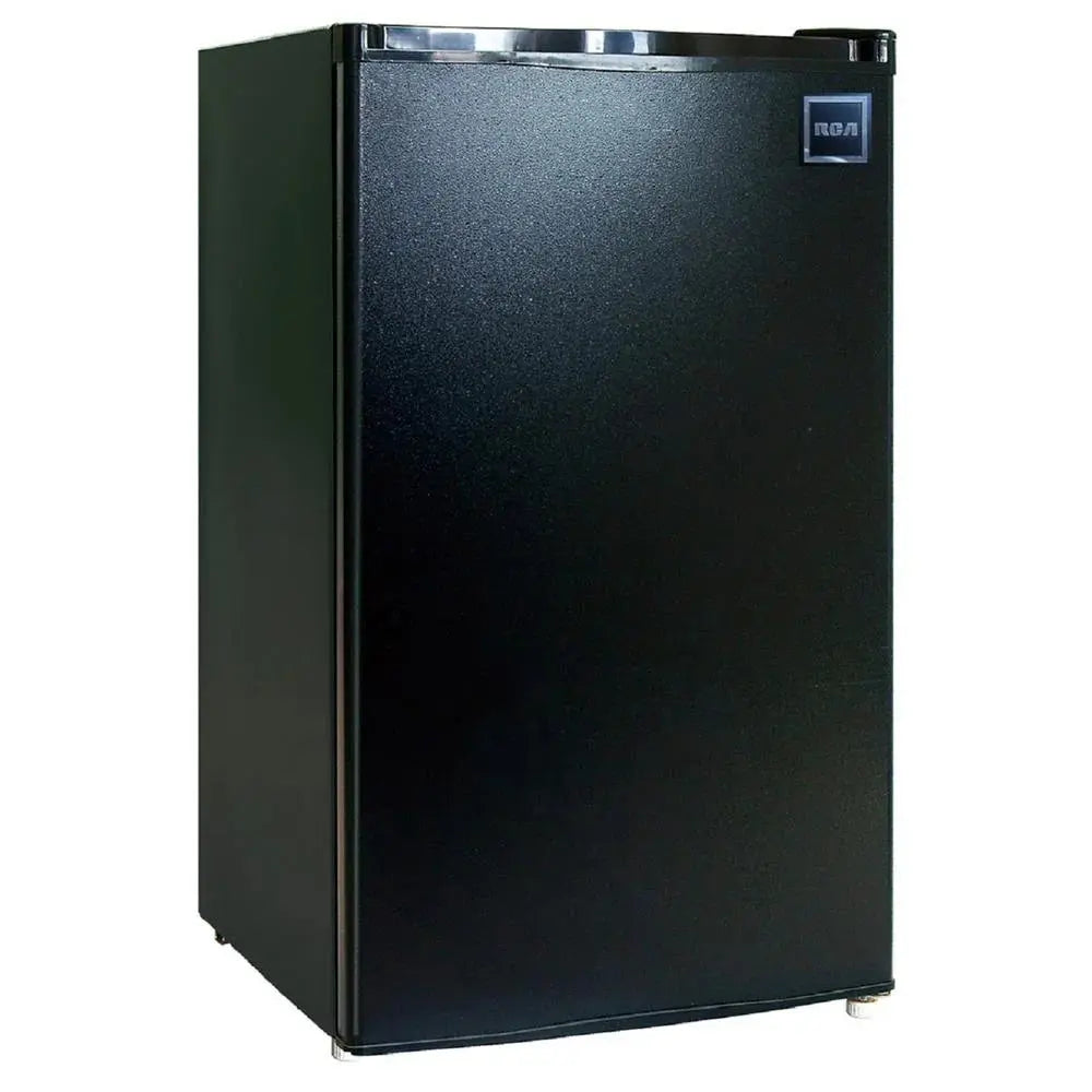 RCA 4.5 Cu Ft Single Door Compact Refrigerator RFR464, Black | Fridge.com