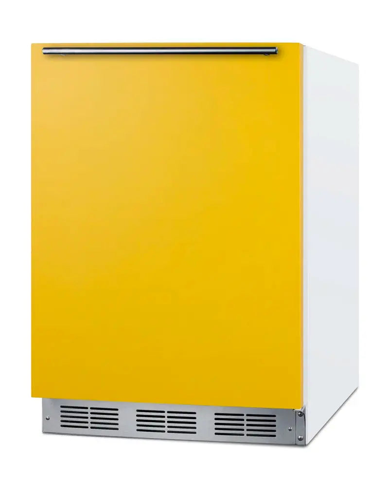 Summit Appliance 5.5 Cubic Feet Freestanding Mini Fridge | Fridge.com