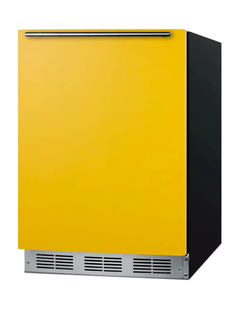 Summit Appliance 5.5 Cubic Feet Freestanding Mini Fridge | Fridge.com