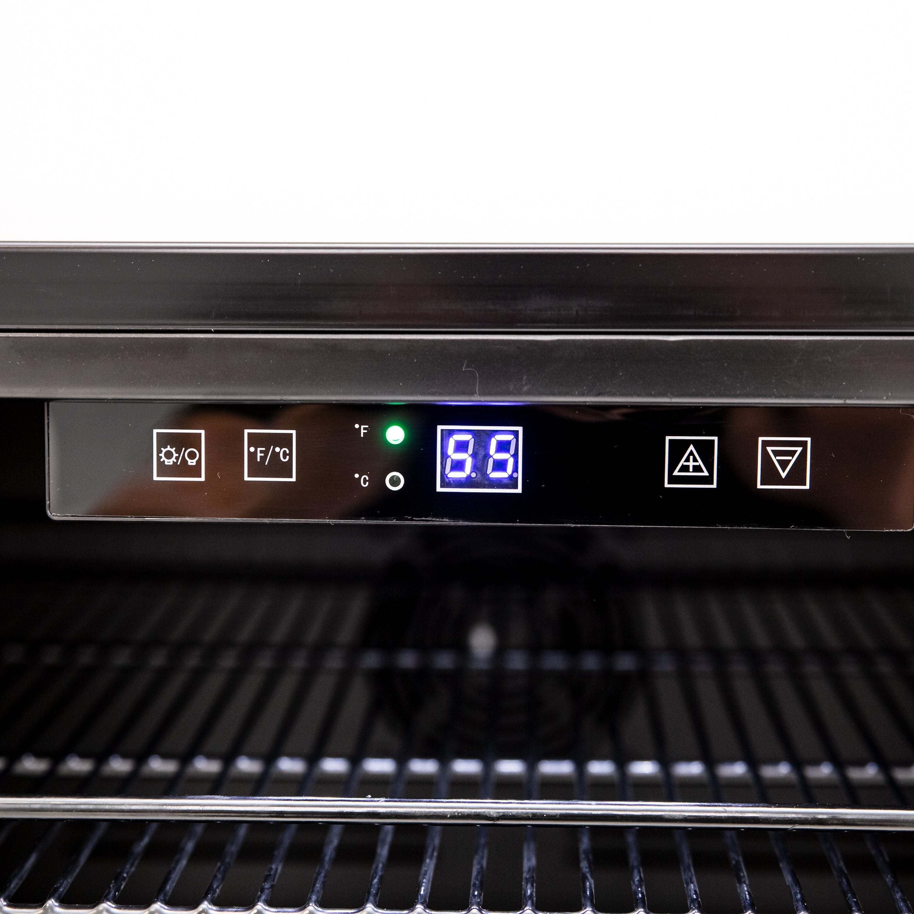 Avanti Beverage Center, 133 Can Capacity - View 4 | Fridge.com