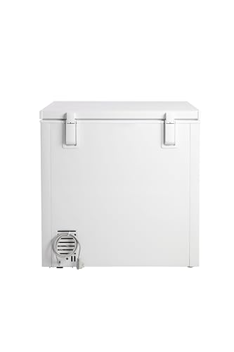 Black+Decker 7.0 cu. ft. Chest Freezer, Holds Up To 245 lbs. Of Frozen Food With Organizer Basket - View 2 | Fridge.com