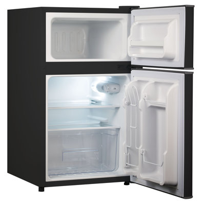 BCRK Series Black + Decker 3.1 cu. ft. Freestanding Mini Fridge with Freezer | Fridge.com