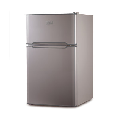 BCRK Series Black + Decker 3.1 cu. ft. Freestanding Mini Fridge with Freezer | Fridge.com