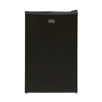 BCRK Series  BLACK+DECKER 4.3 cu. ft. Freestanding Mini Fridge with Freezer | Fridge.com