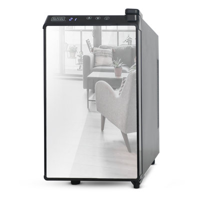 BD6 Series BLACK+DECKER Wine Cooler 8 Bottle, Wine Fridge Thermoelectric with Mirrored Front | Fridge.com