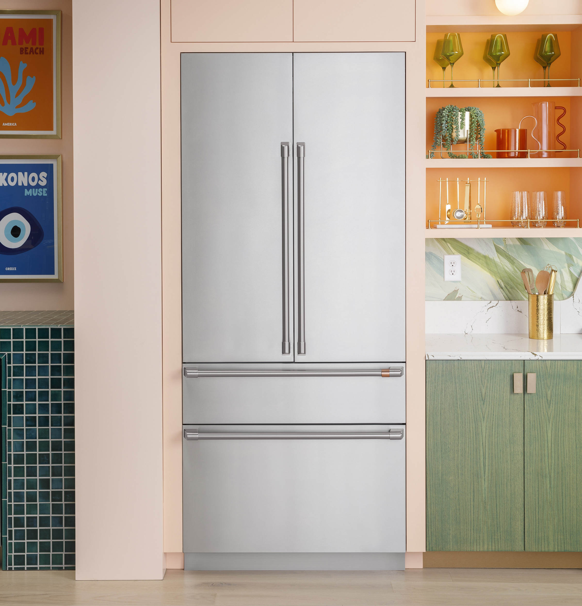 35.75" Integrated Bottom-Freezer Refrigerator - View 5 | Fridge.com