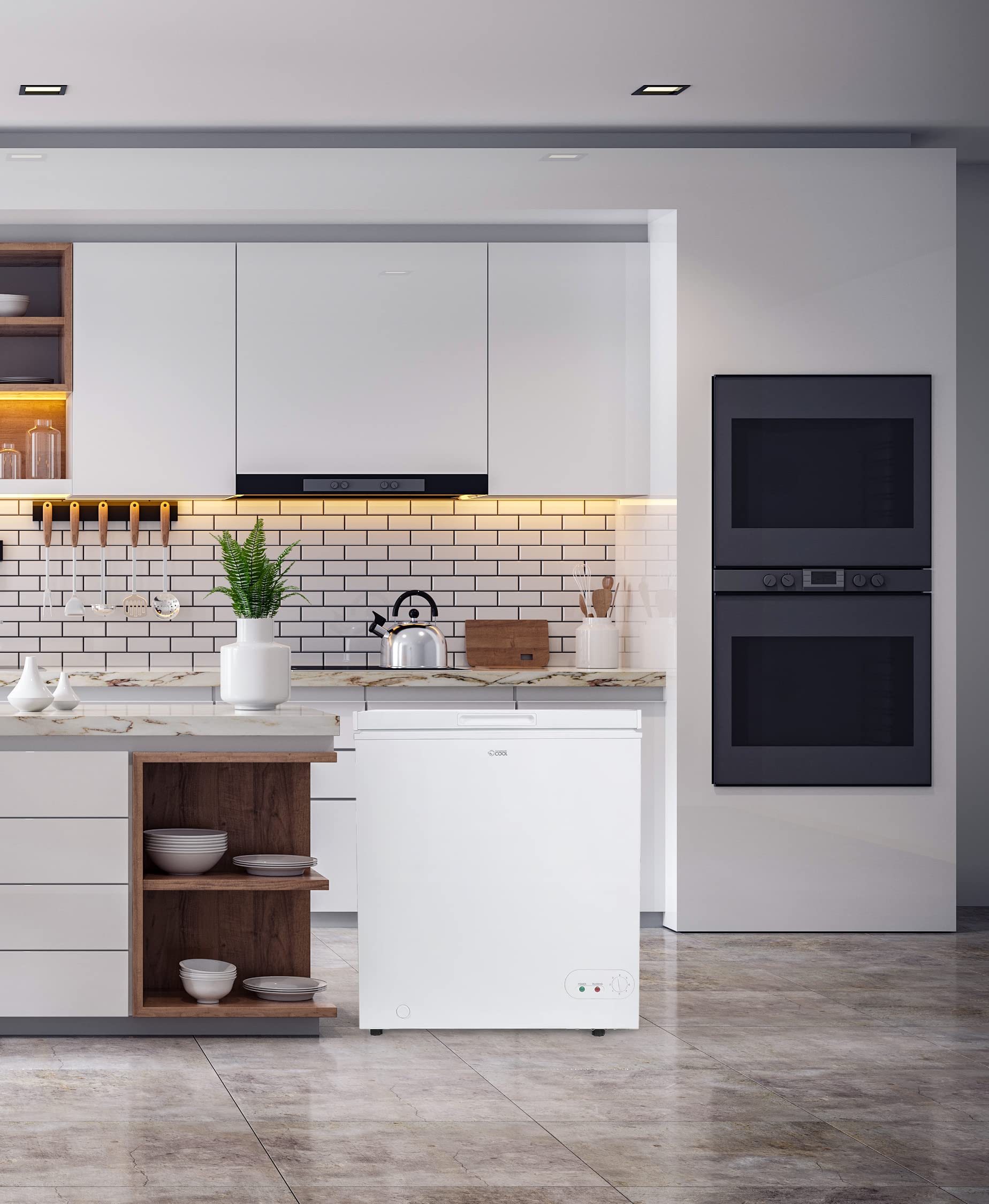Commercial Cool - 5.4 cu. ft. Chest Freezer, CCFE54 - White - View 2 | Fridge.com