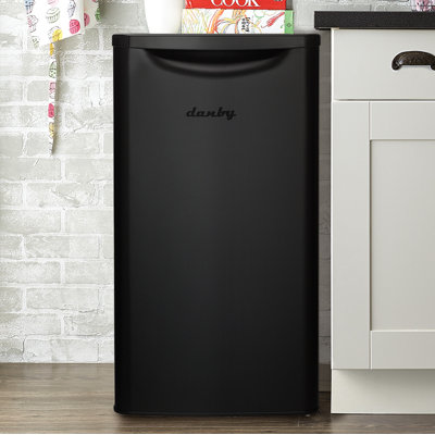 Contemporary Classic Essential 3.3 cu. ft. Freestanding Mini Fridge | Fridge.com