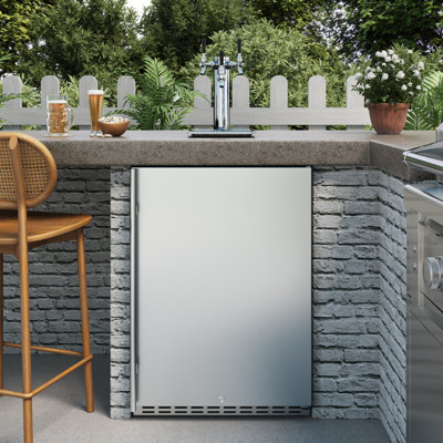 EdgeStar Outdoor Party 6.62 Cubic Feet Silver Outdoor Triple Tap Freestanding Kegerator with Door Lock and | Fridge.com
