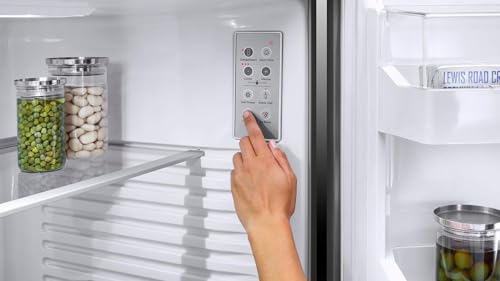 Fisher & Paykel RF170ADJX4 17.1 cu ft Series 7 French Door Refrigerator - View 3 | Fridge.com