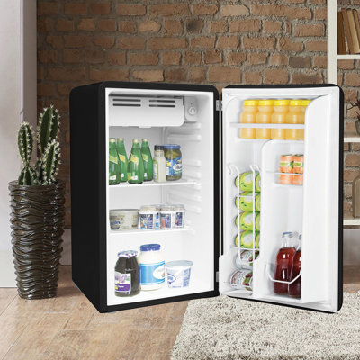Frigidaire 3.2-cu. ft. 60-Watt Retro Compact Refrigerator | Fridge.com