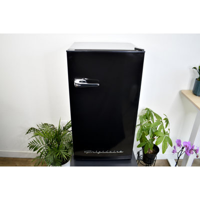 Frigidaire 3.2 Cu. ft. Retro Compact Fridge with Chiller and Eraser Board Door, Black | Fridge.com