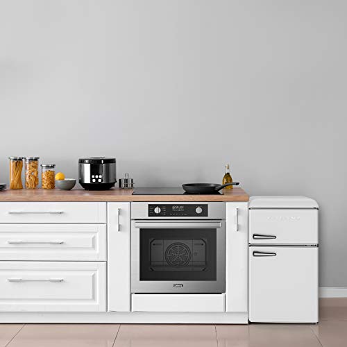 Galanz Glr31tweer Retro Compact Refrigerator, Mini Fridge With Dual Doors, Adjustable Mechanical Thermostat With Freezer, White, 3.1 Cu Ft - View 2 | Fridge.com
