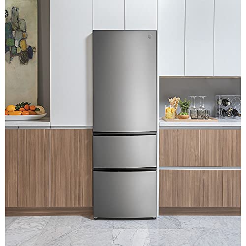 GE Appliances GLE12HSPSS Bottom Freezer Freestanding Refrigerator - View 2 | Fridge.com