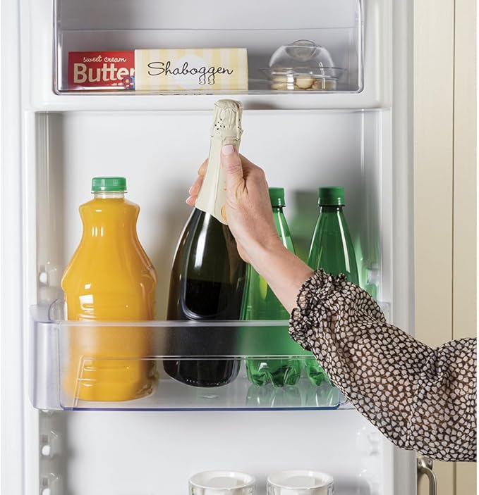 GE® 21.8 cu. ft. Counter-Depth Fingerprint Resistant Side-By-Side Refrigerator - View 4 | Fridge.com