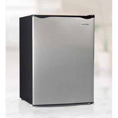 Igloo 20.08'' W Freestanding 8 Cans (12 oz.) 2.6 Cubic Feet Beverage Cooler | Fridge.com
