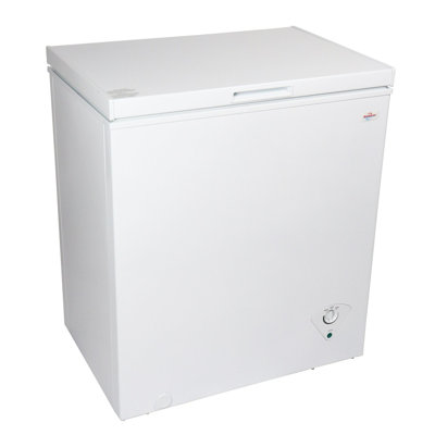 Koolatron 5 cu. ft. Garage Ready Compact Chest Freezer with Adjustable Temperature Control | Fridge.com
