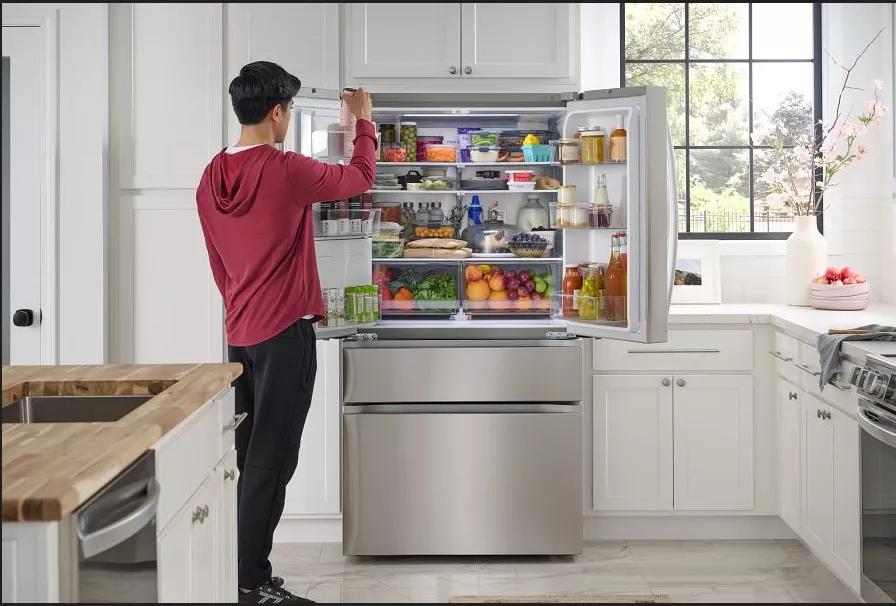 LG LF30S8210S 30 CuFt French Door Refrigerator | Fridge.com