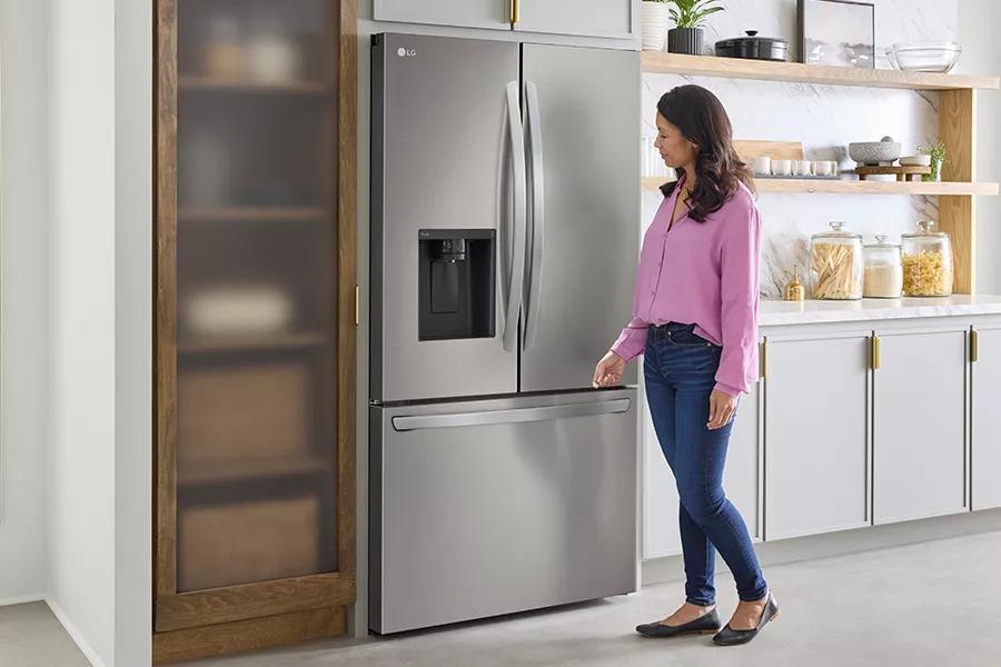 LG LRFXS3106S 31 cuft French Door Refrigerator - View 3 | Fridge.com