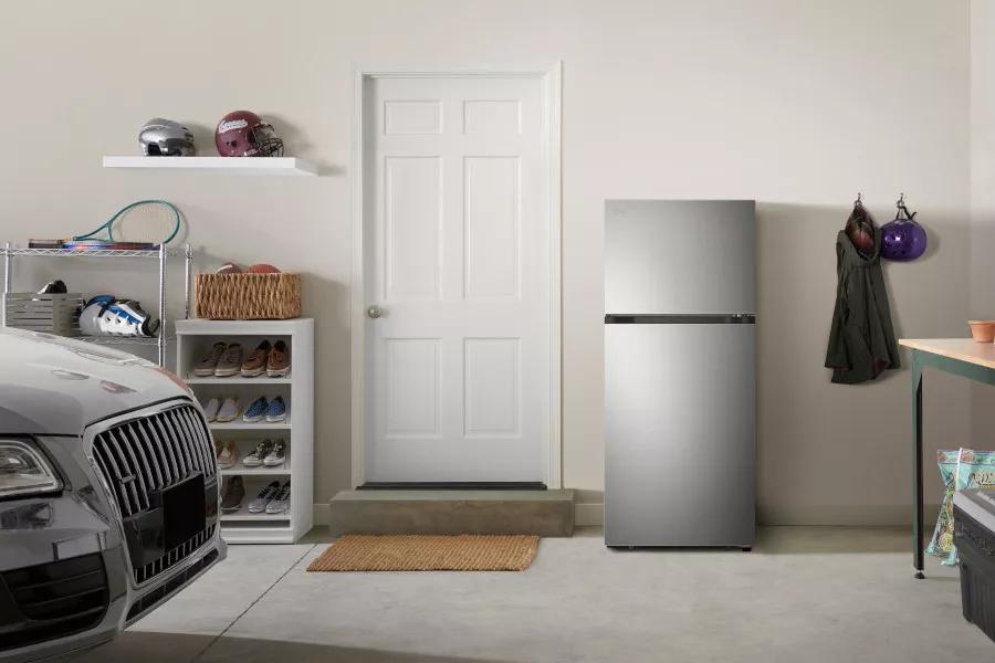 LG 28 Inch 28" Top Freezer Refrigerator LT18S2100S - View 2 | Fridge.com