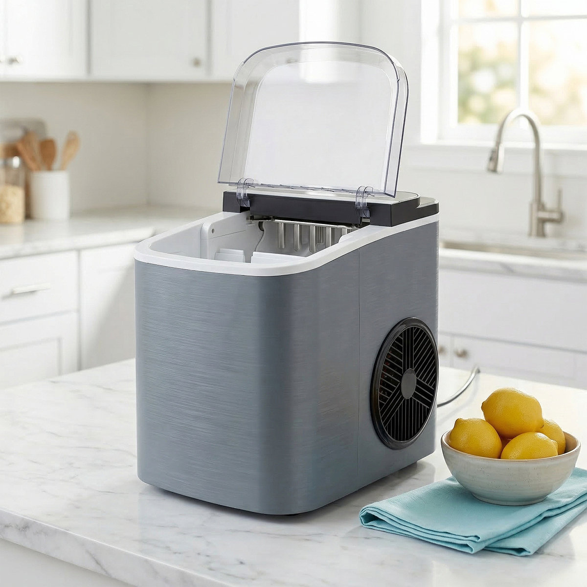 Self-Cleaning Ice Machine With Basket & Scoop, 26 Lbs/Day, Perfect For Home And Kitchen — FIN-0014693 | Fridge.com