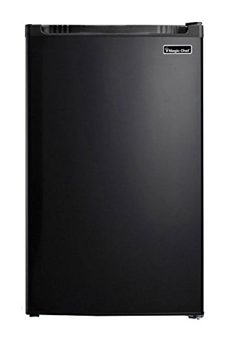 Magic Chef MCBR440B2-00 Single Door Refrigerator, 4.4 cu.ft, Black | Fridge.com
