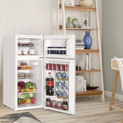 Magic Chef 4.5-cu. ft. Mini Refrigerator with Freezer | Fridge.com