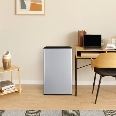 Magic Chef 4.4-cu. ft. Mini Refrigerator with Freezer Compartment | Fridge.com