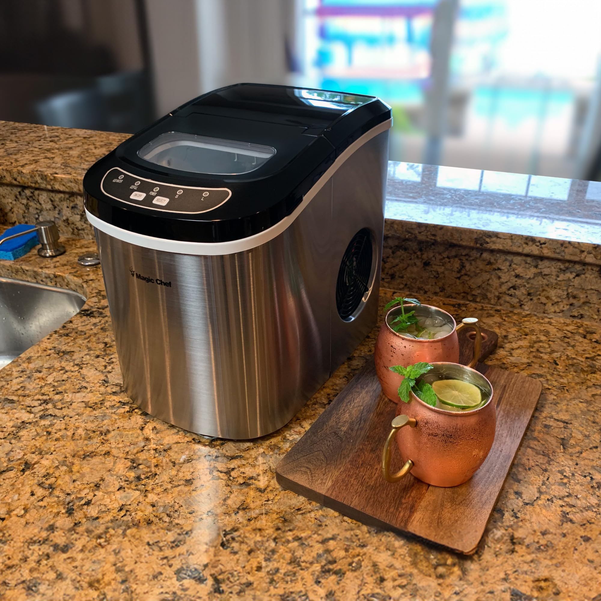 27-Pound-Capacity Portable Ice Maker - View 4 | Fridge.com