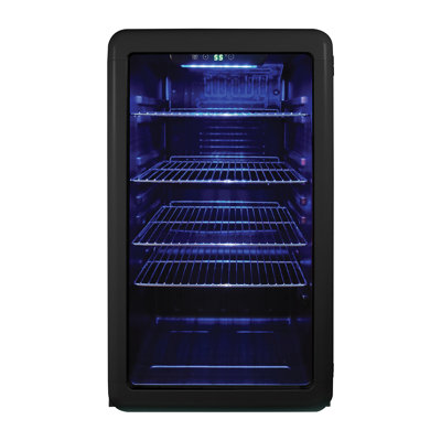 17.5'' W 20 Cans (12 oz.) 3.4 Cubic Feet Beverage Cooler with Wine Storage and Glass Door — Magic Chef, model MCPMCB34CHB
