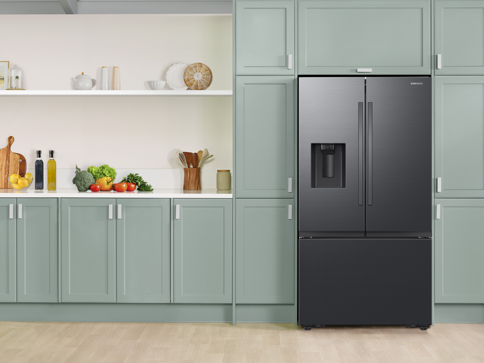 Samsung 31 cu. ft. Mega Capacity 3-Door French Door Refrigerator With Four Types Of Ice In Matte In Black Steel(RF32CG5400MTAA) - View 5 | Fridge.com