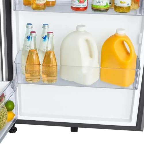 Samsung RT70F18LASR 18 cu. ft. Stainless Top Freezer Freestanding Refrigerator With Ice Maker - View 5 | Fridge.com