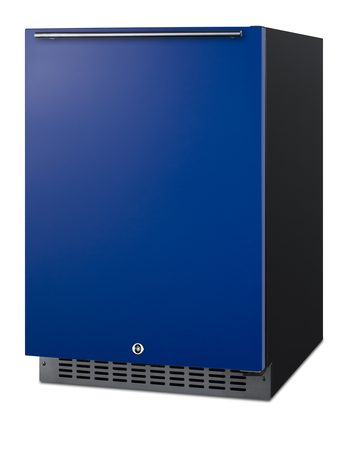 Summit Appliance 4.8 Cubic Feet Mini Fridge - View 3 | Fridge.com