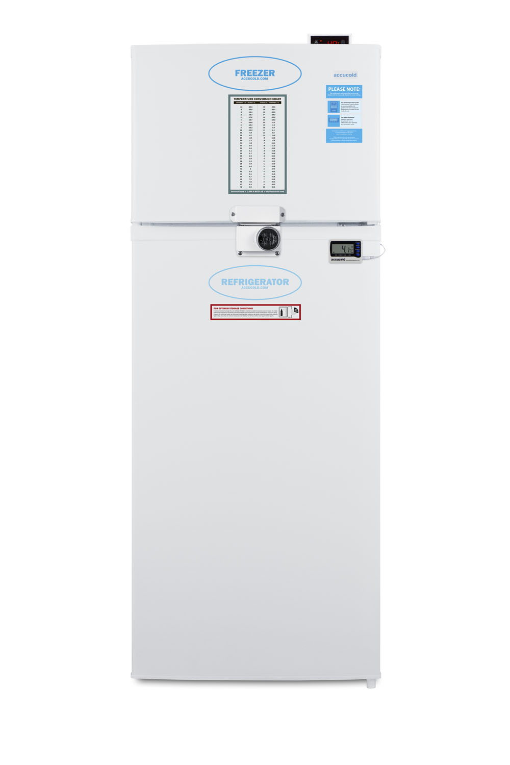 Summit Appliance 22" 7.1 Cubic Feet Top Freezer Refrigerator With Water And Ice Dispenser - View 2 | Fridge.com