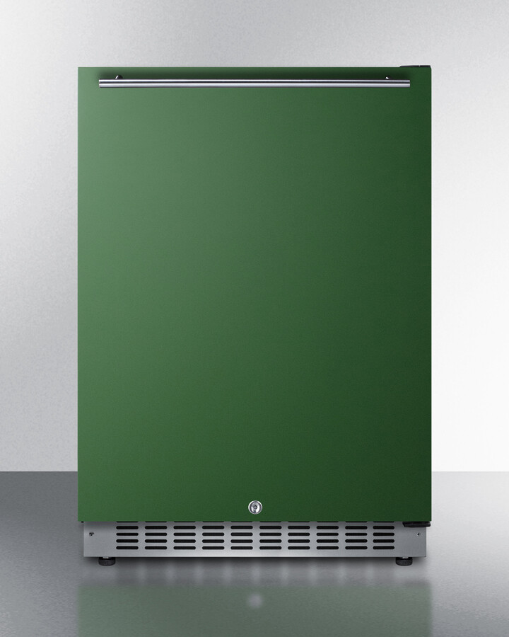 Summit Appliance 4.8 Cubic Feet Mini Fridge | Fridge.com