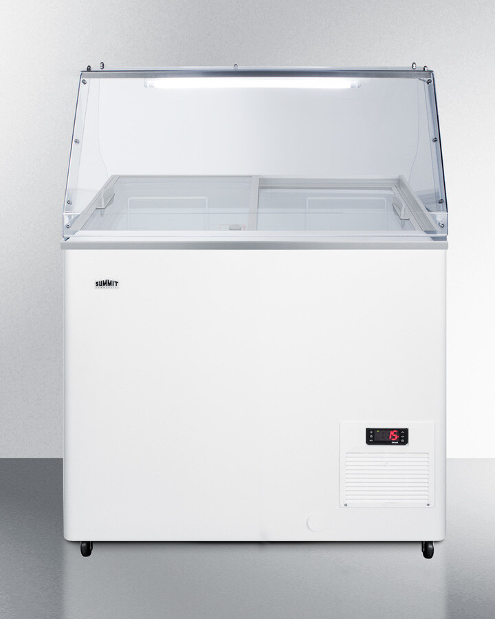 7.2 Cubic Feet Chest Freezer with Adjustable Temperature Controls | Fridge.com