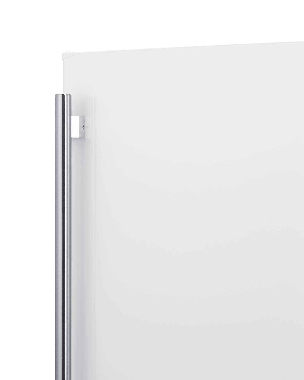 Summit Appliance 5.5 Cubic Feet White Dual Tap Sixth Barrel With For Commercial Use - View 6 | Fridge.com