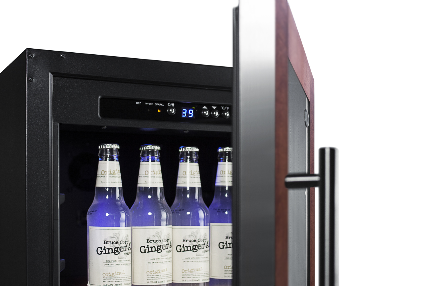 Summit Appliance 17.75'' W Freestanding 108 Cans (12 oz.) 2.7 Cubic Feet Beverage Cooler With Glass Door - View 5 | Fridge.com