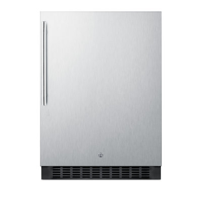 Summit Appliance Outdoor Refrigeration 90 Cans (12 oz.) Outdoor Rated Convertible Beverage & Wine Refrigerator | Fridge.com