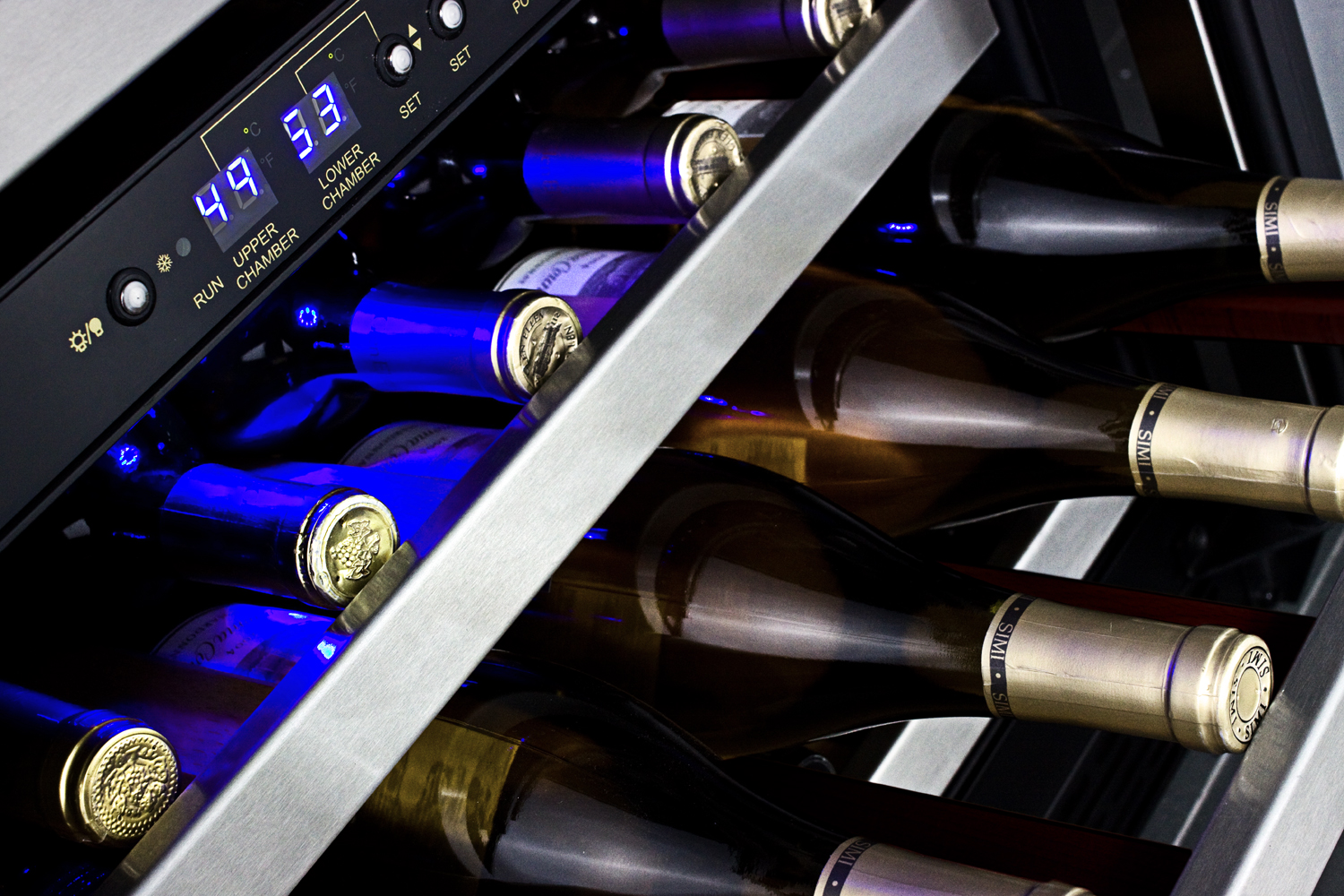 Summit Appliance Dual Zone 23.63'' 46 Bottle Wine Refrigerator With Reversible Door - View 2 | Fridge.com