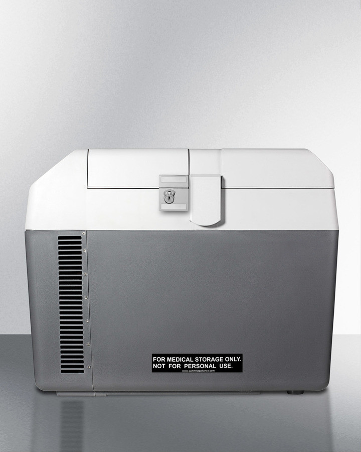Summit Appliance Single Zone 23.63'' Built-In 36 Bottle Wine Refrigerator with Reversible Door | Fridge.com