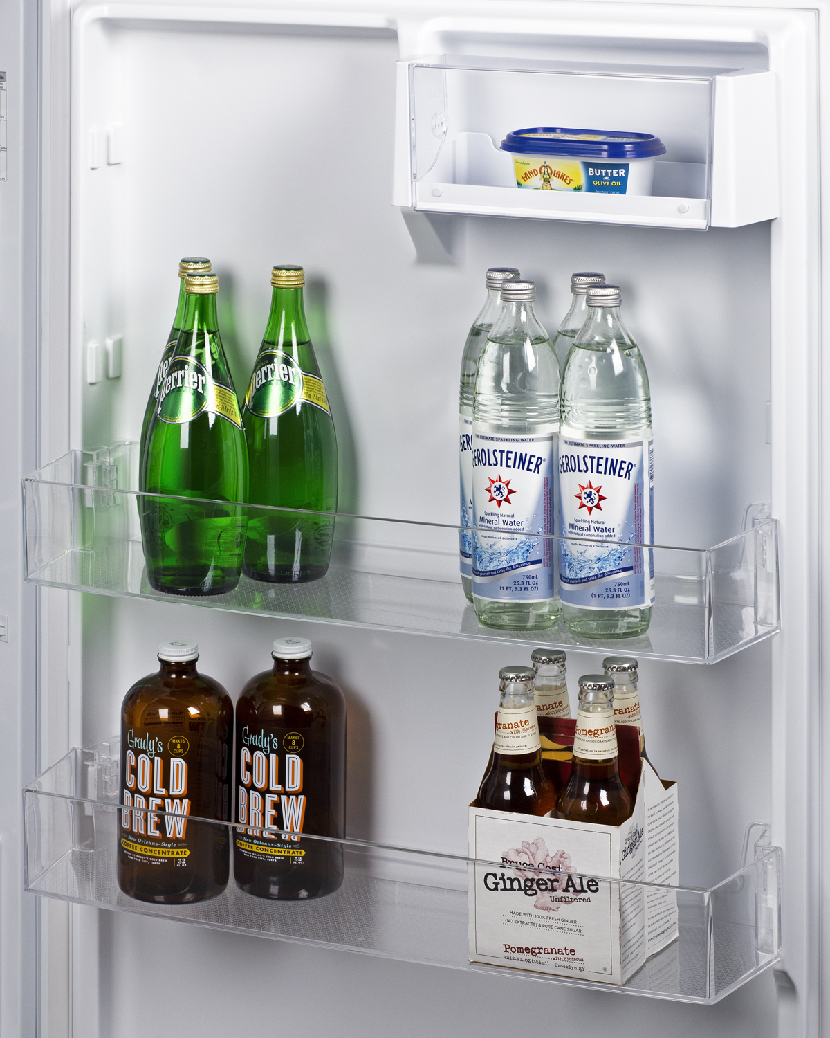 Summit Appliance 30" Wide Top Mount Refrigerator-Freezer With Icemaker - View 4 | Fridge.com